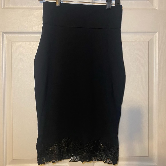 Bebe Black Skirt Size M - Picture 1 of 9